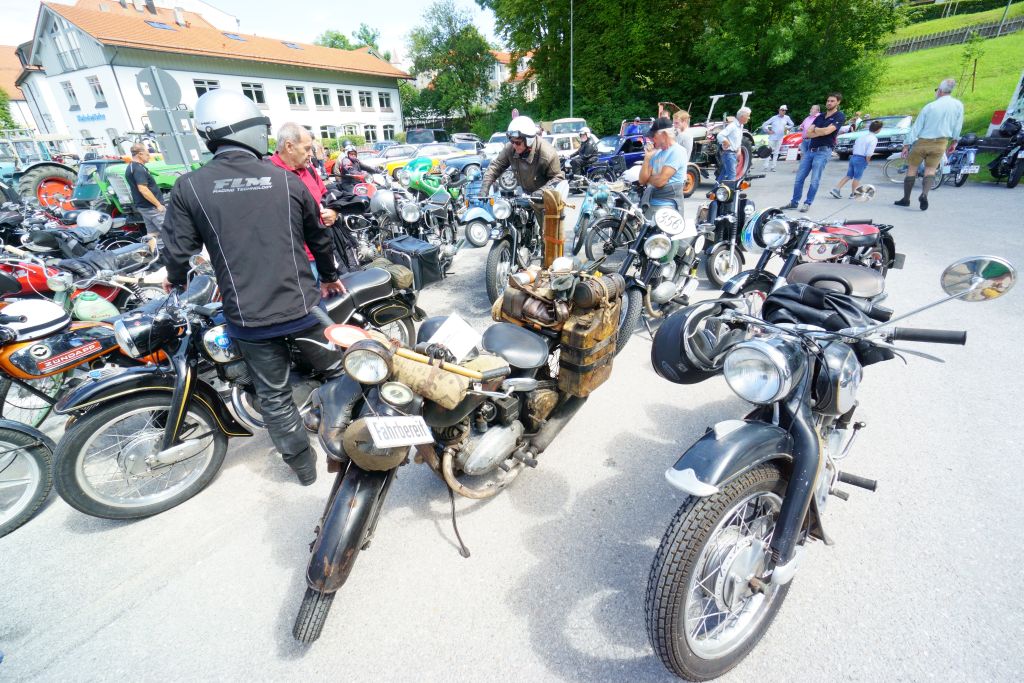 210807_Miesbach_Biergarten_Oldtimer_33